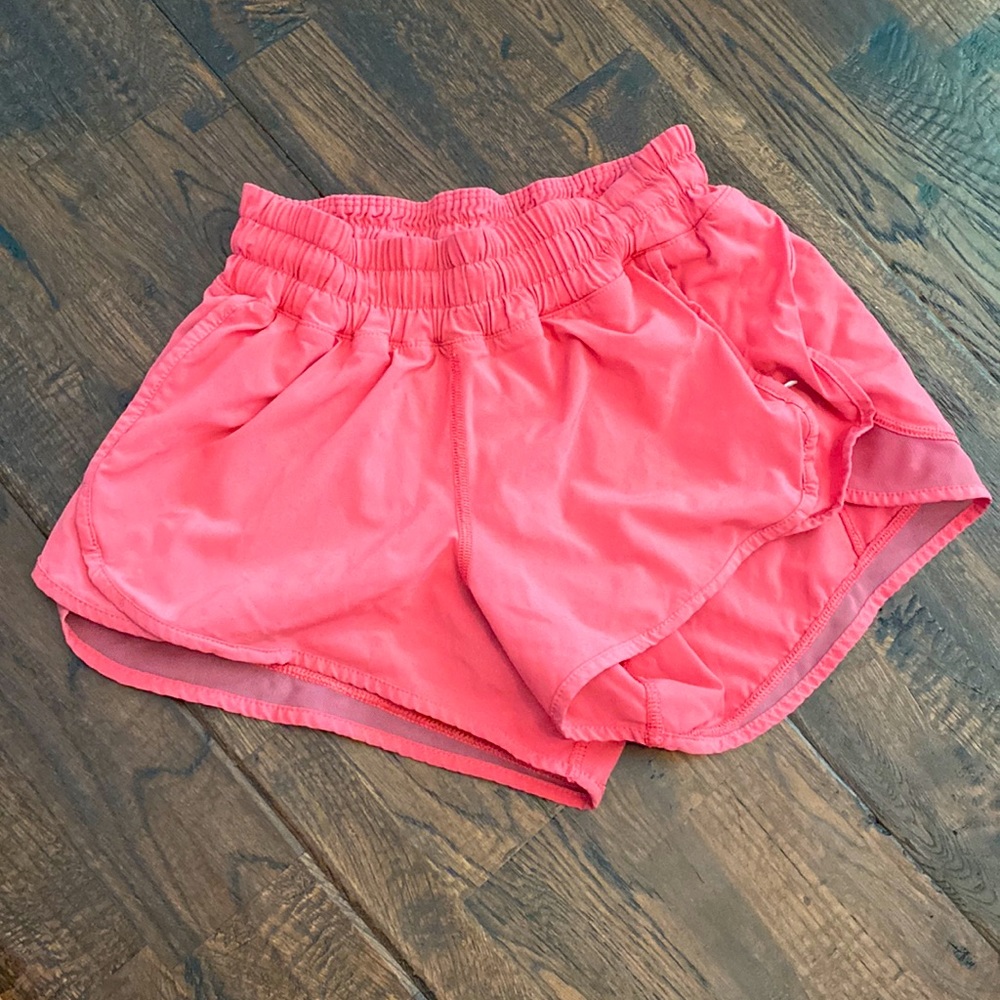 Pink Lululemon 2.5’ Inseam Short Size 4
